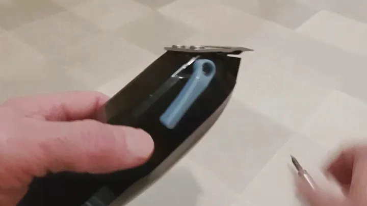 Adjust hair clippers maximum power screw 💪