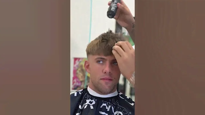 Adding texturizing powder to create volume and texture!