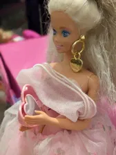 Vintage Mattel 1993 Locket Surprise Barbie Doll Crimped Hair